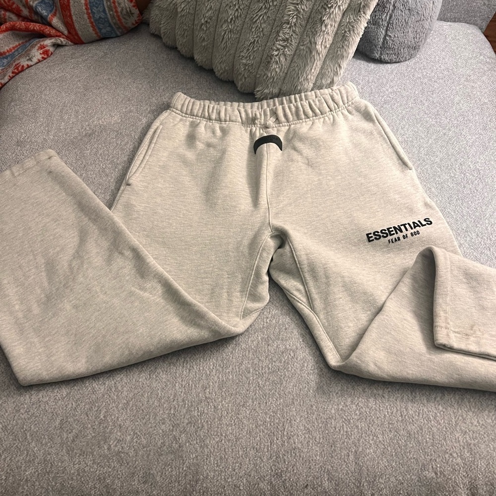 Fear of God Essentials Sweatpants - Light Gray